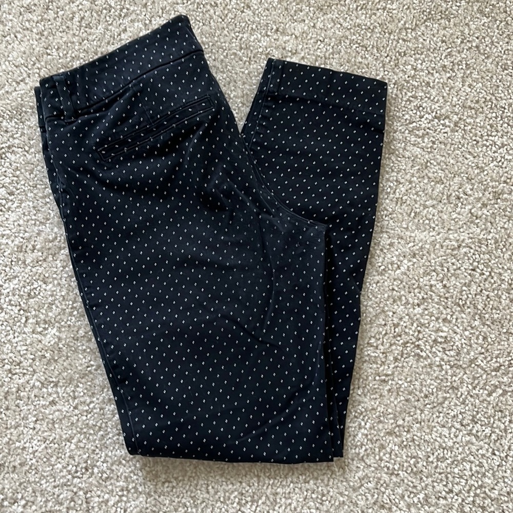 Patterned black and white pixie pants